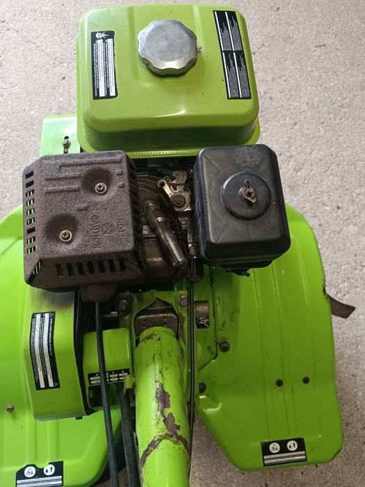 Vendo motoenxada em muito bom estado de conservação