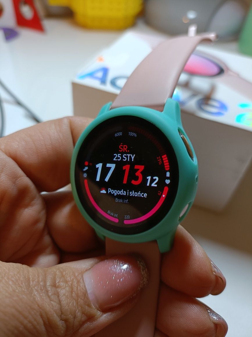 Smartwatch case biały i turkusowy 40 mm Samsung Galaxy nakładka zegar