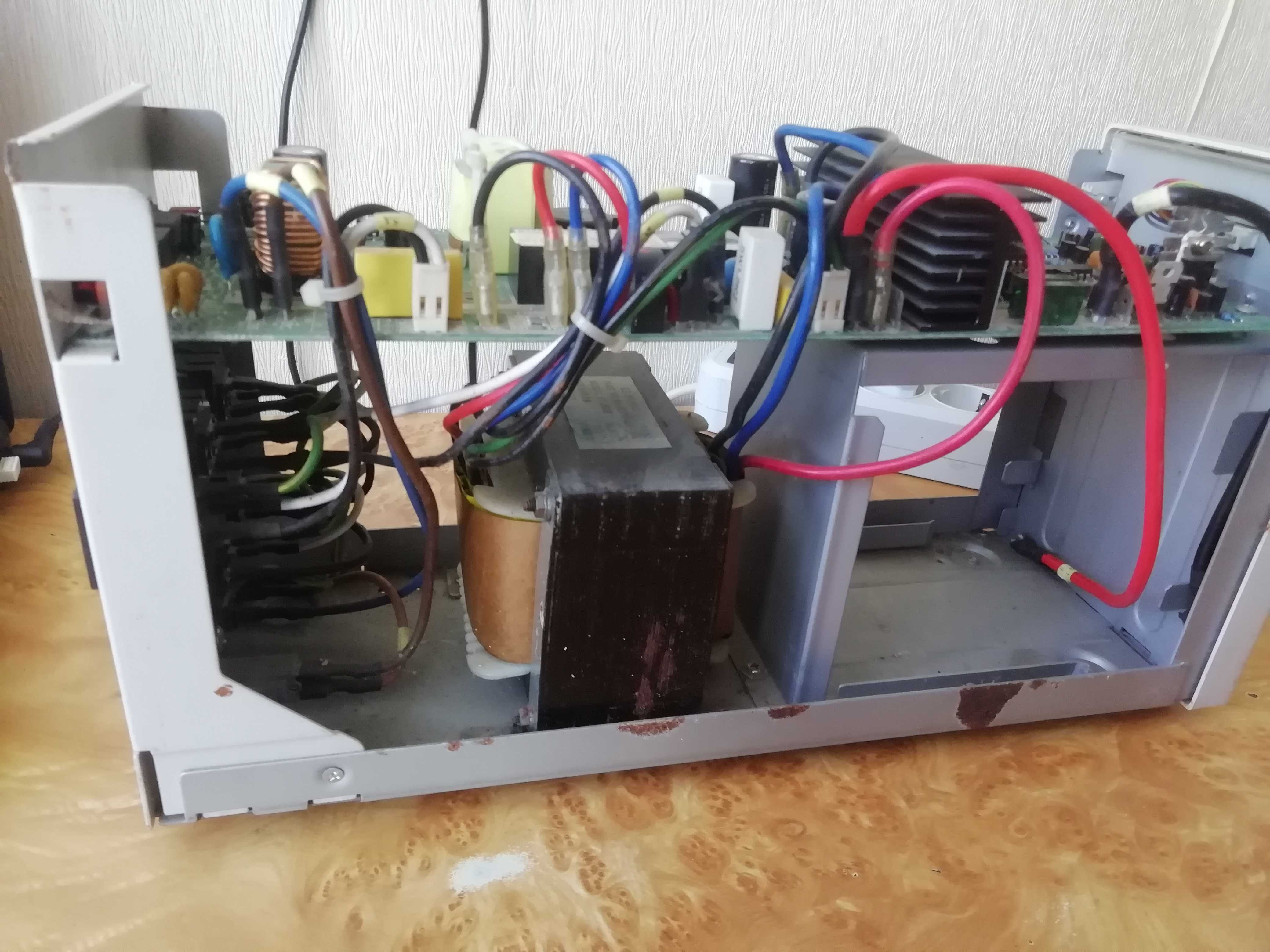 Бесперебойник 600W, 600Ват, Powercom KIN-1000AP
