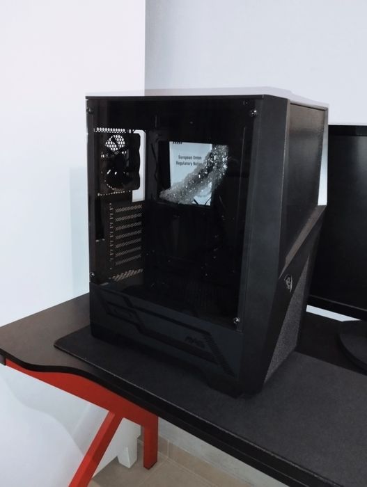 Caixa ATX Gaming + Ventoinhas (2 RGB e 1 normal)