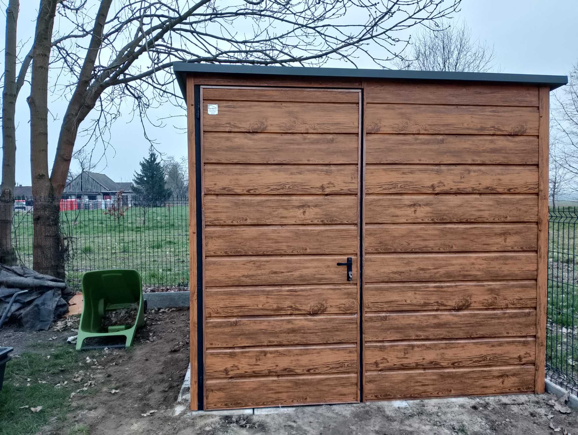 Wiatka ogrodowa |Schowek |Magazyn | GARAŻE |GARAŻ BLASZANY – Maj-Blach