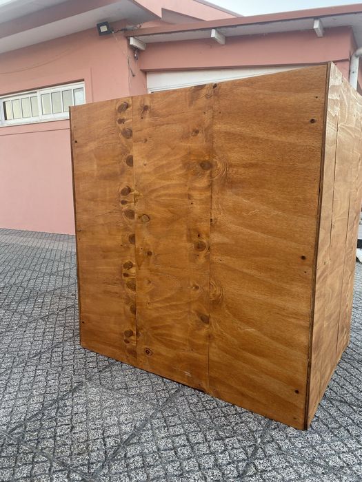Bar de madeira