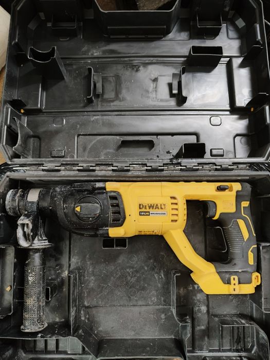 Młotowiertarka DeWalt dch133 SDS plus