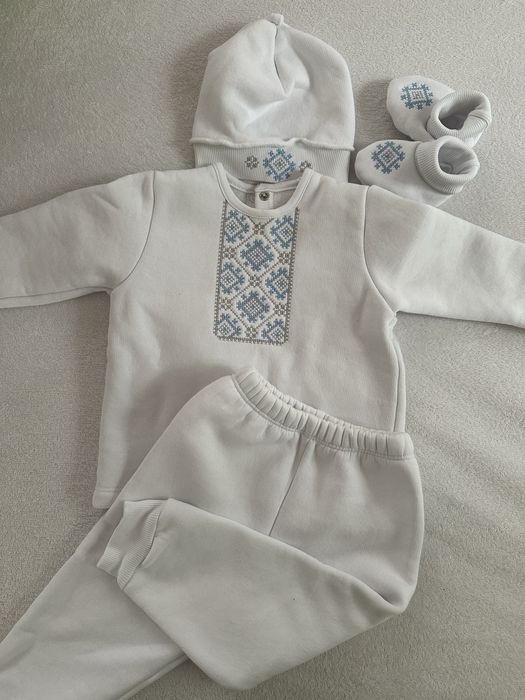 Костючик на хрещення утеплений  68- 74 розмір