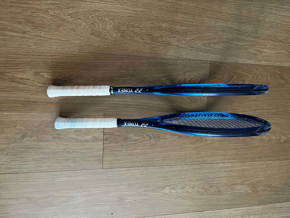 Yonex ezone 100, 6ª Geração (conjunto de duas raquetes)