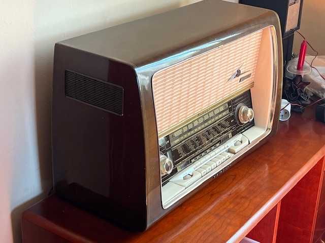 Radio Loewe Opta Meteor