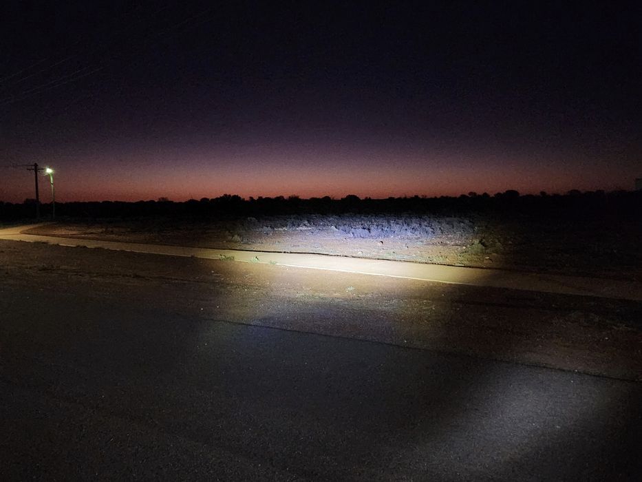 Дополнительные BI-LED фары ЛЕД лампы для скутера, мото, квадроцикла