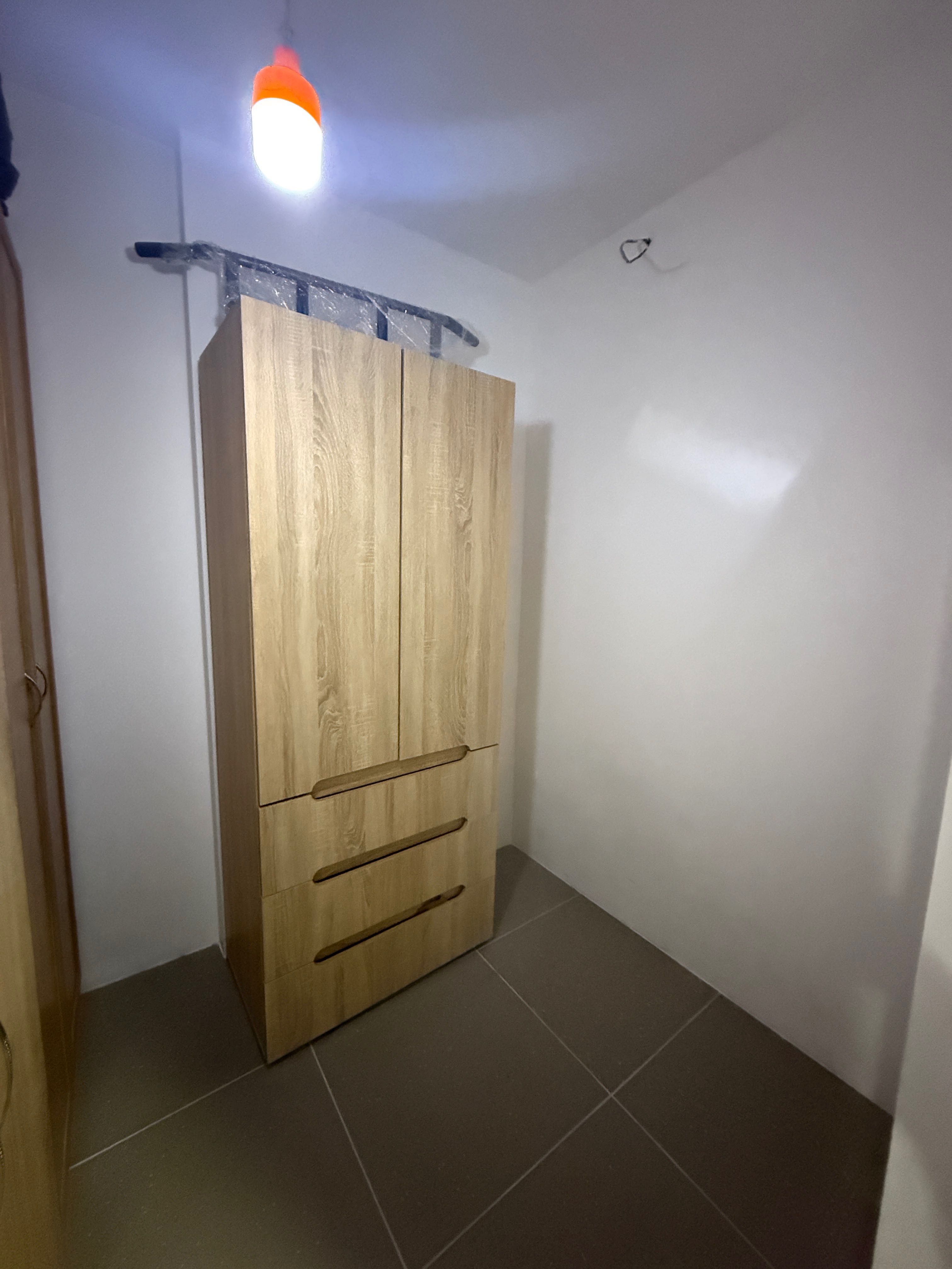 Продаж комора (нежитлове приміщення, гараж, кладовка,) в під’їзді ЖК!!