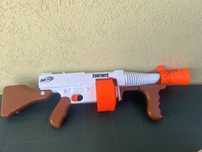Nerf Fortnite como NOVA