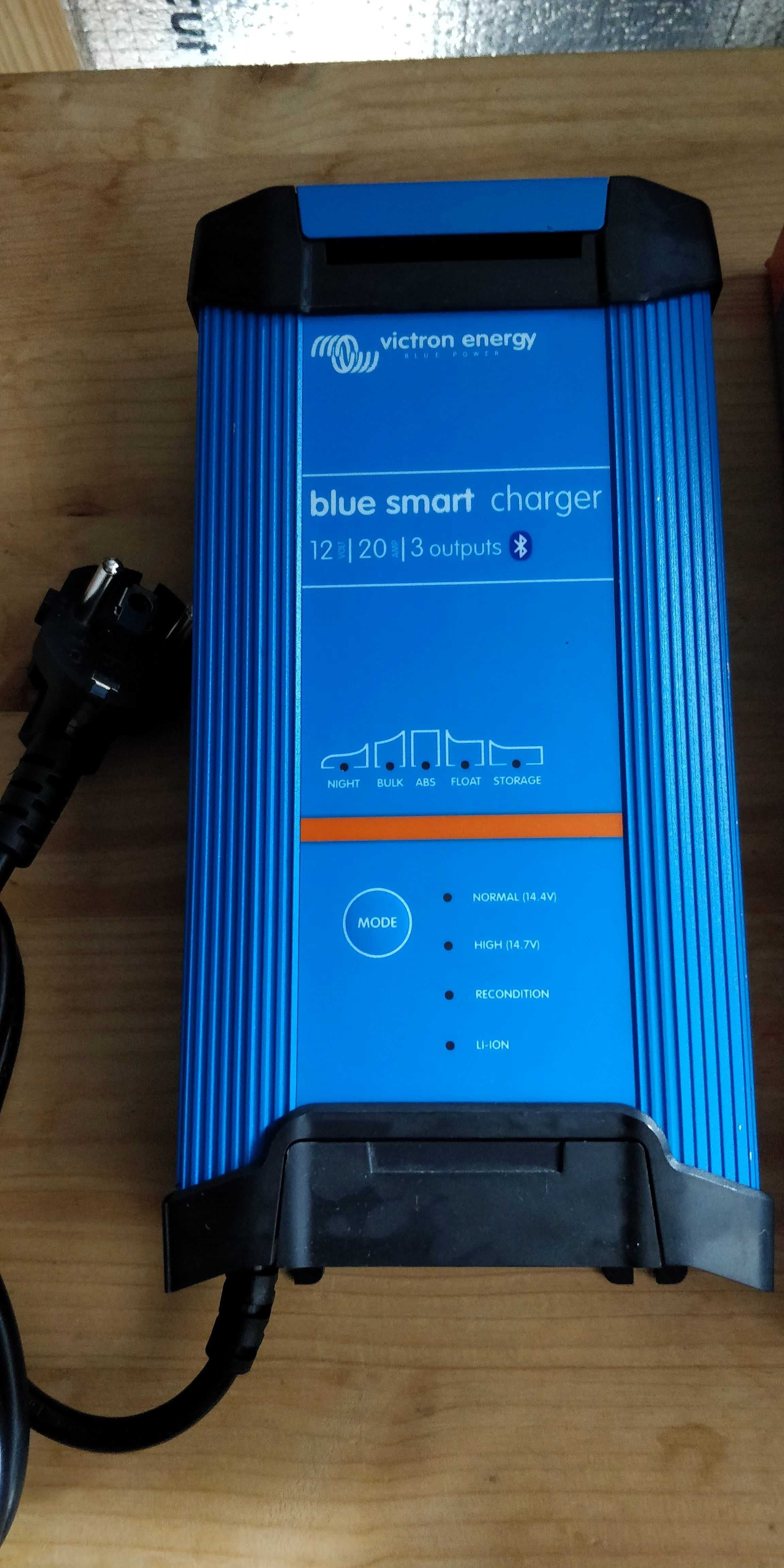 Carregador bateria Blue Smart Victron 12v 15/20/30A  24v 8/12/16A