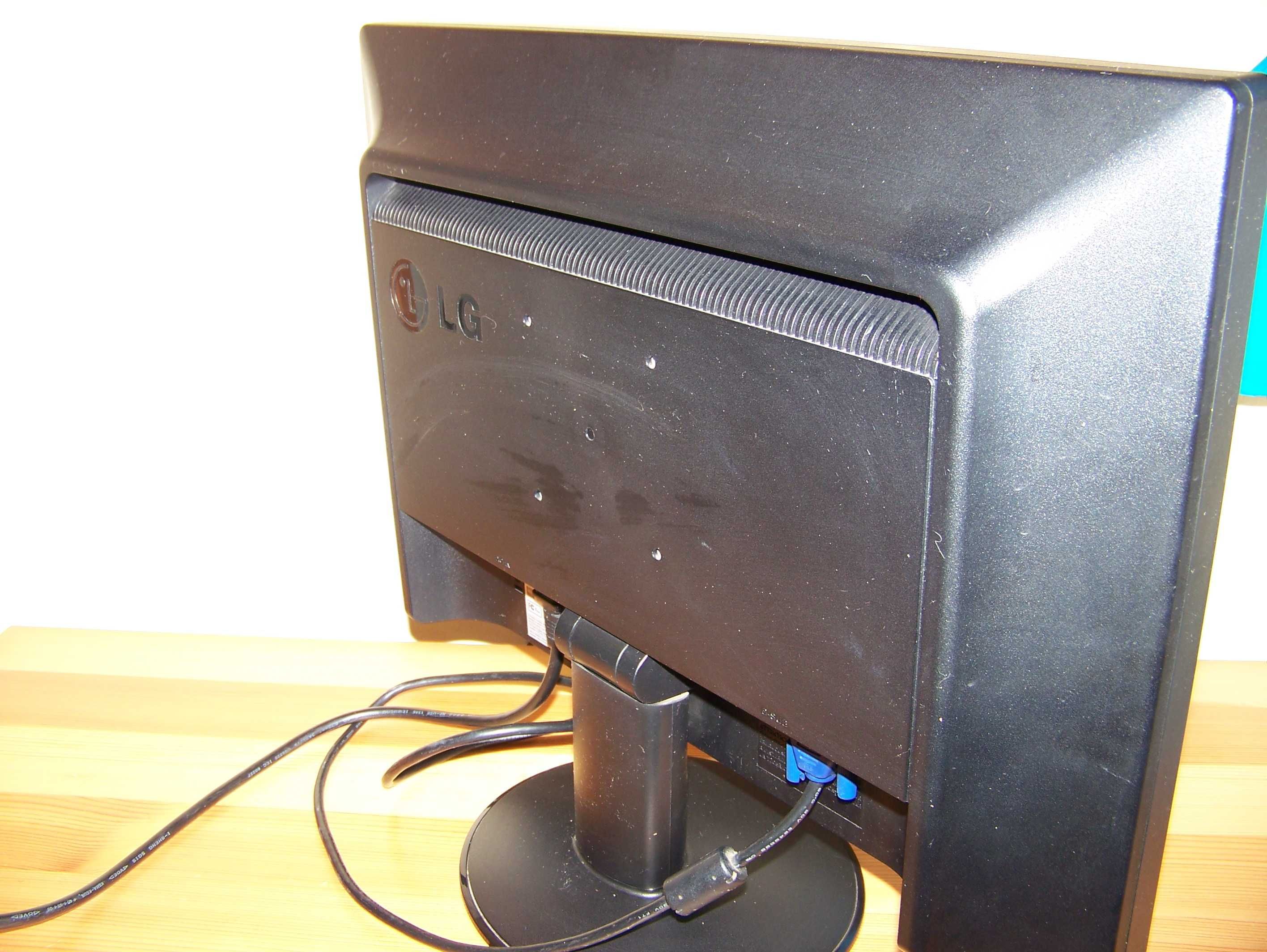 Monitor LG W1934S, 19 cali