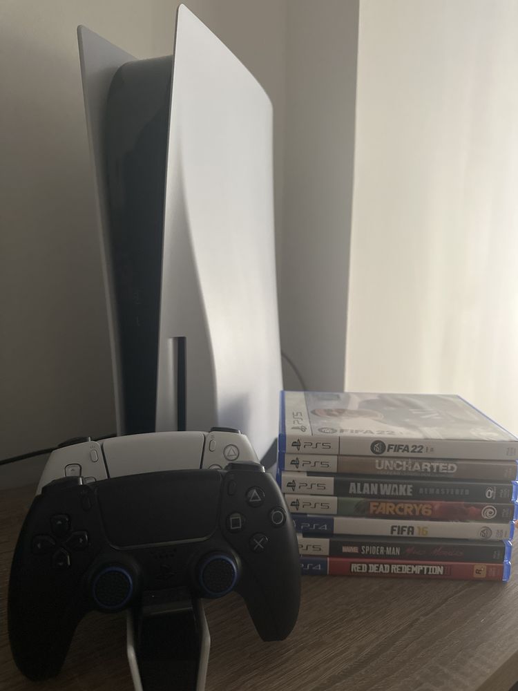 Ps5 com cd + 2 comandos + suporte de carregamento e jogos
