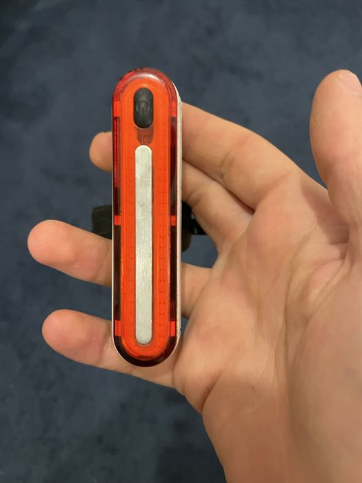 Luz LED traseira de ciclismo