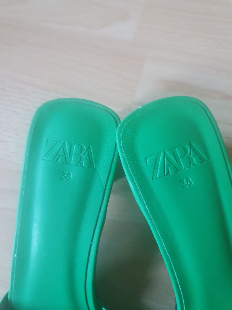 Klapki Zara 38 zielone