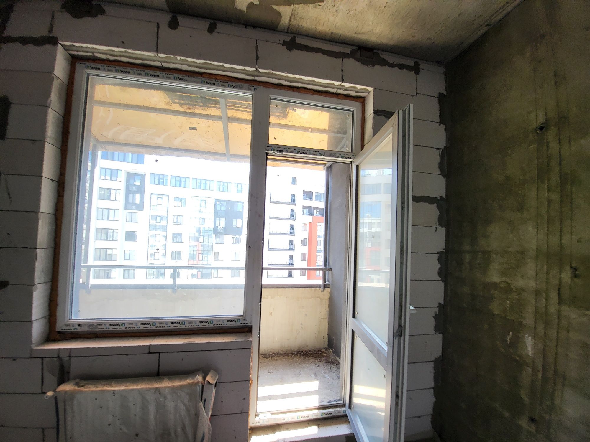 3 комнатная 90м² двусторонняя Терраса
