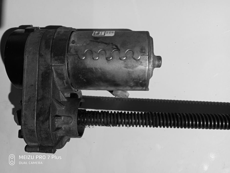 Электродвигатель 12в с редуктором