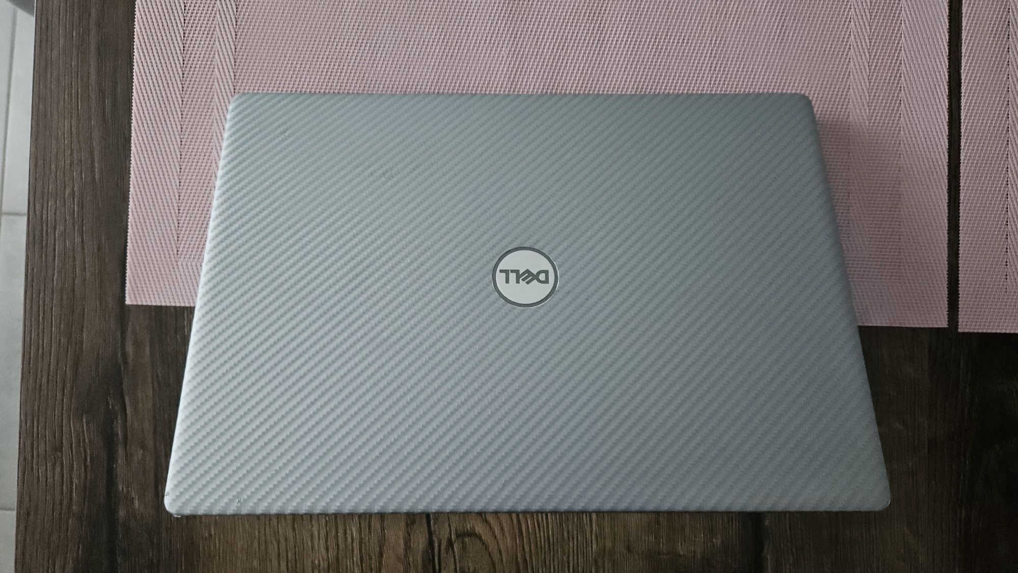 Laptop Dell Inspiron 7370 i7-8550u 8/256gb sprawna bateria + zasilacz