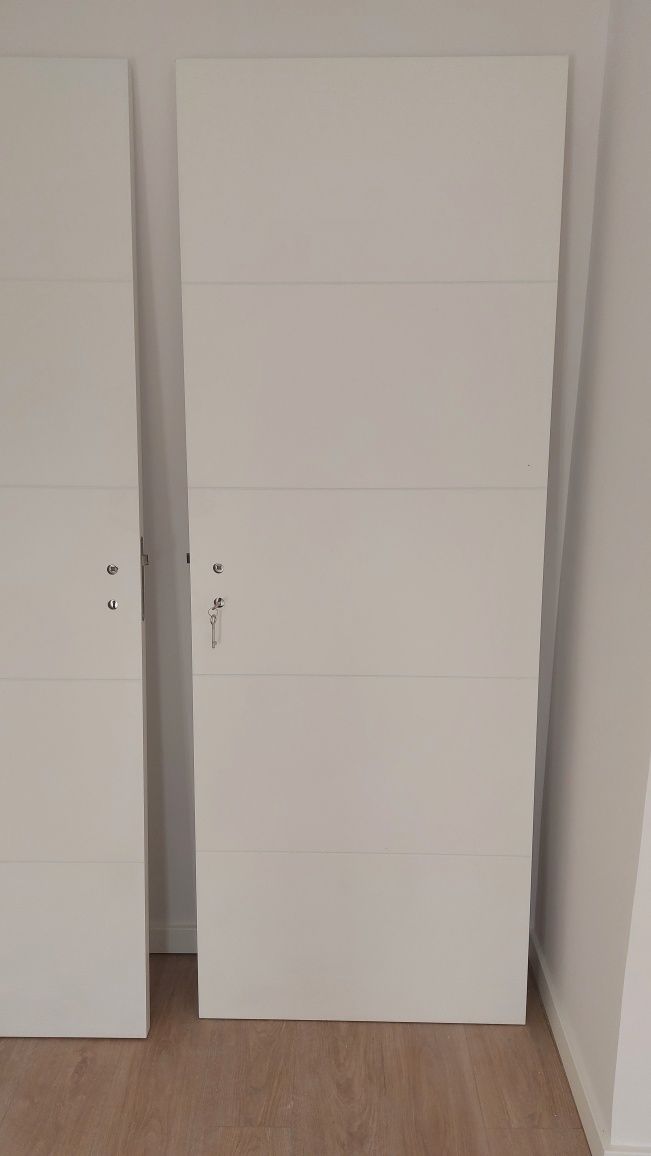Conjunto de 3 portas em madeira maciça