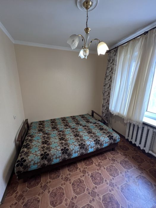 Продам трикімнатну квартиру в Одесі Таїрова