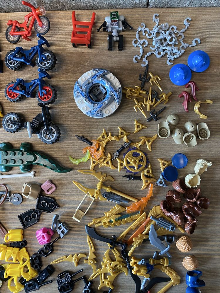 LEGO  мініфігуки, ціна за все, ЛОТ ,запчастини, акаесуари