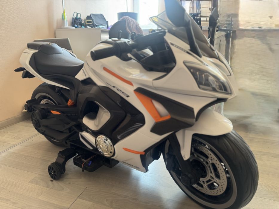 Детский электро мотоцикл двухколесный на аккумуляторе Yamaha M5774