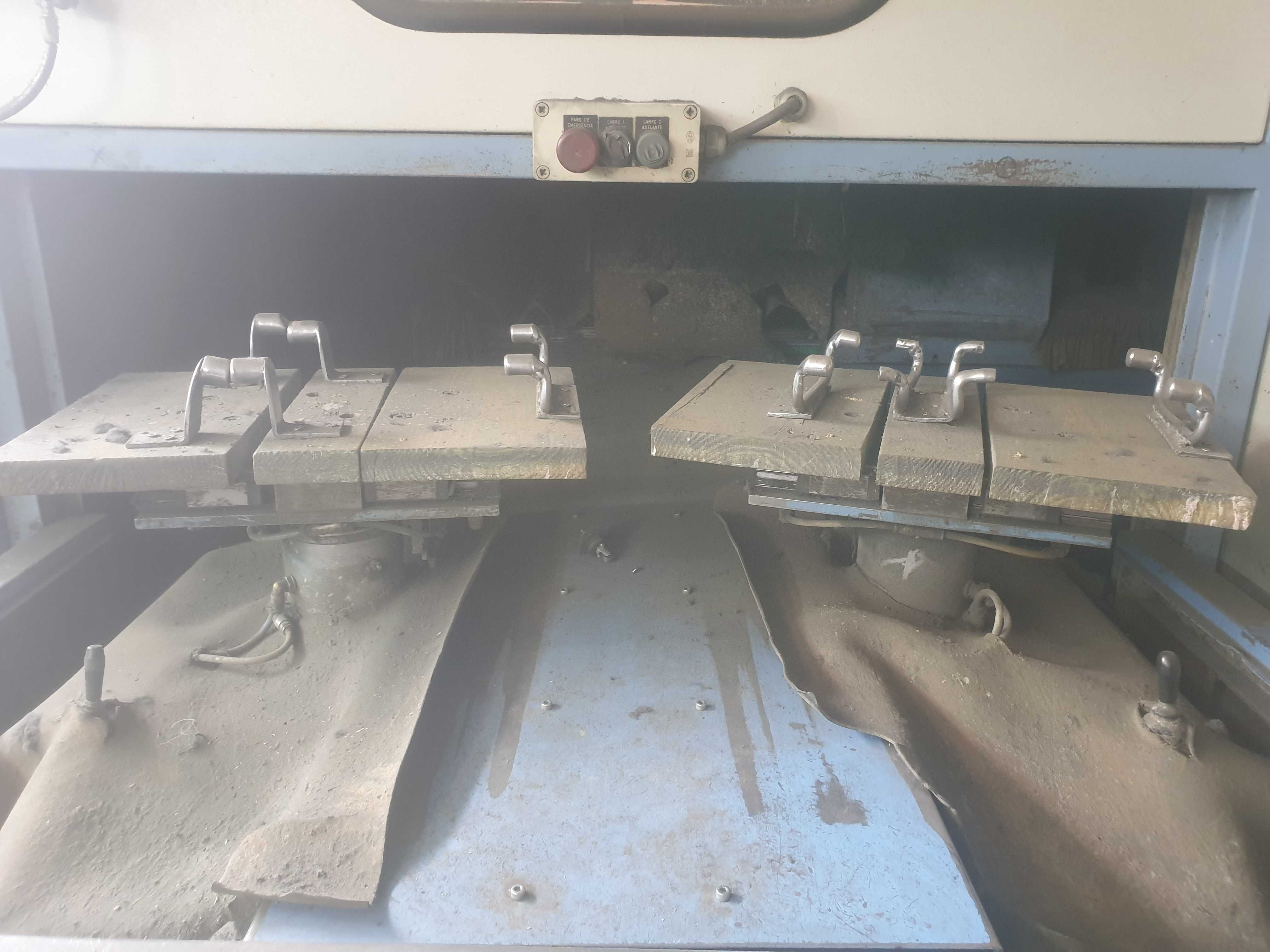 Máquina de polir automática com 2 porta - peças