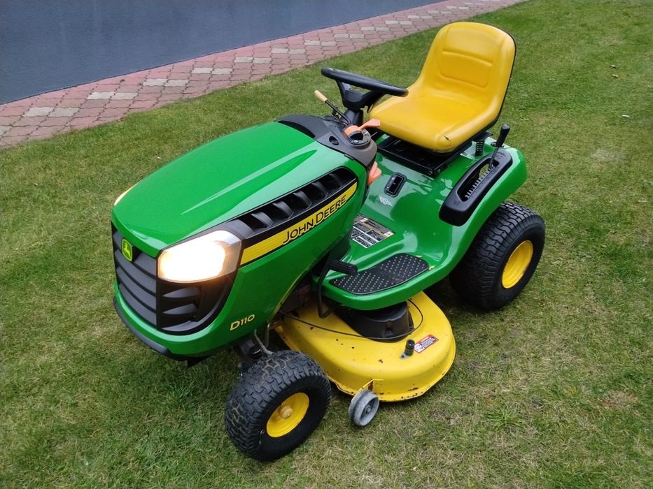 Kosiarka traktorek John Deere D 105