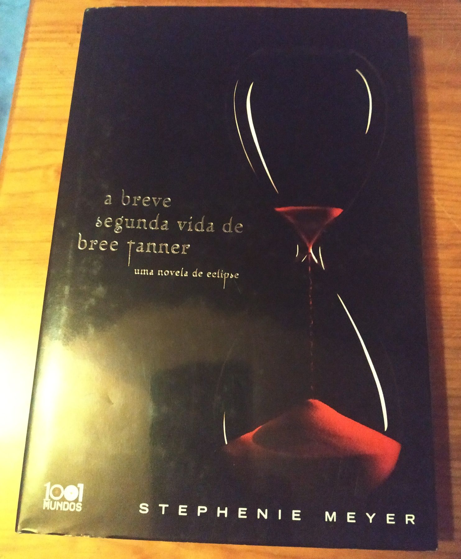 Livro da Saga Crepúsculo A breve segunda vida de Bree Tanner