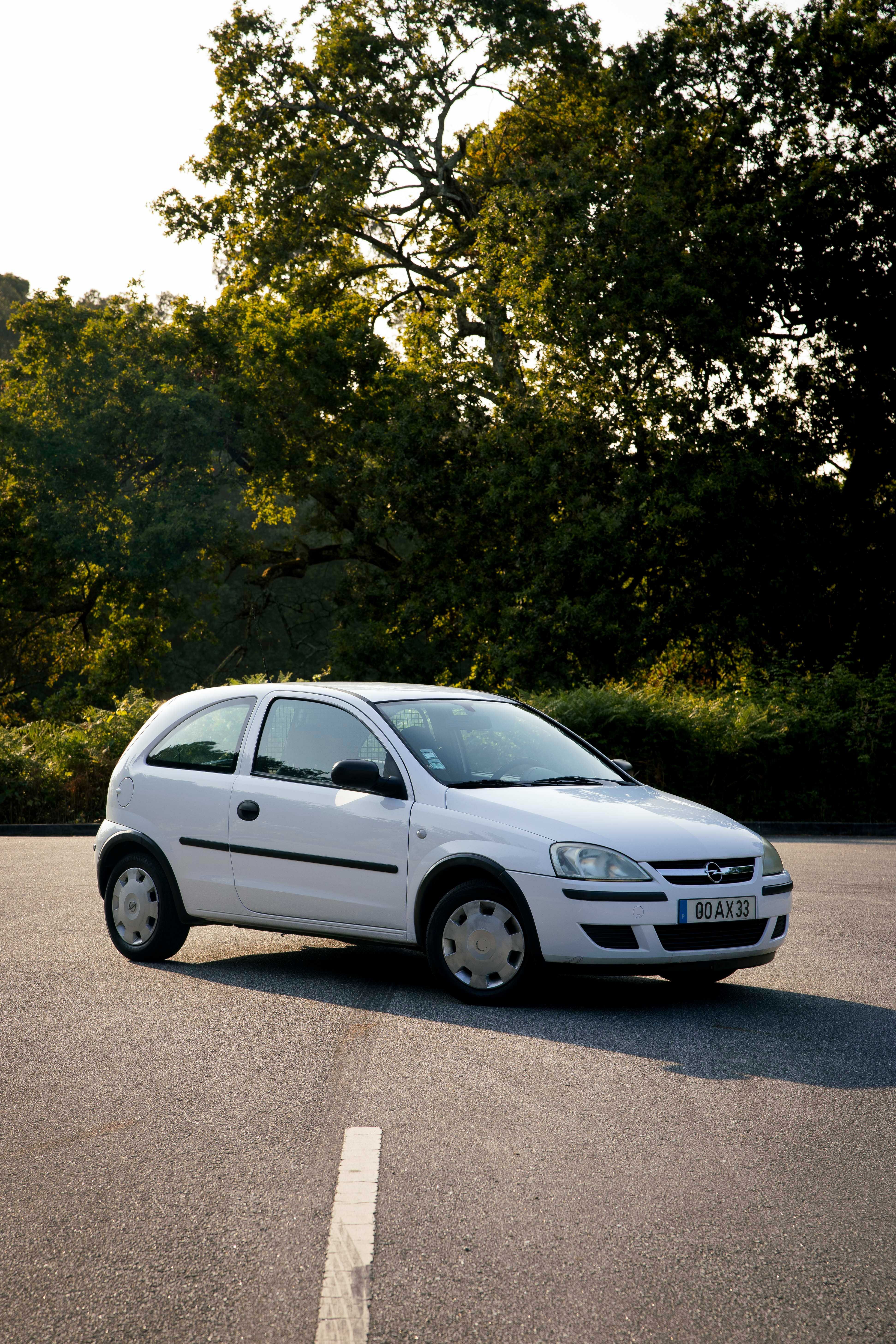 Opel Corsa 1.3 CDTI – 2005 | Económico e Fiável