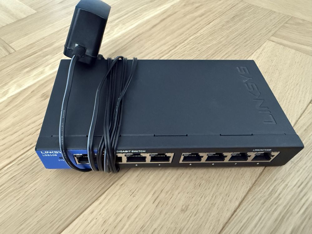 Switch Linksys LGS108V2