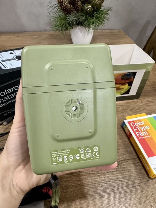 Фотоапарат Polaroid Now+ Generation 2. Новий