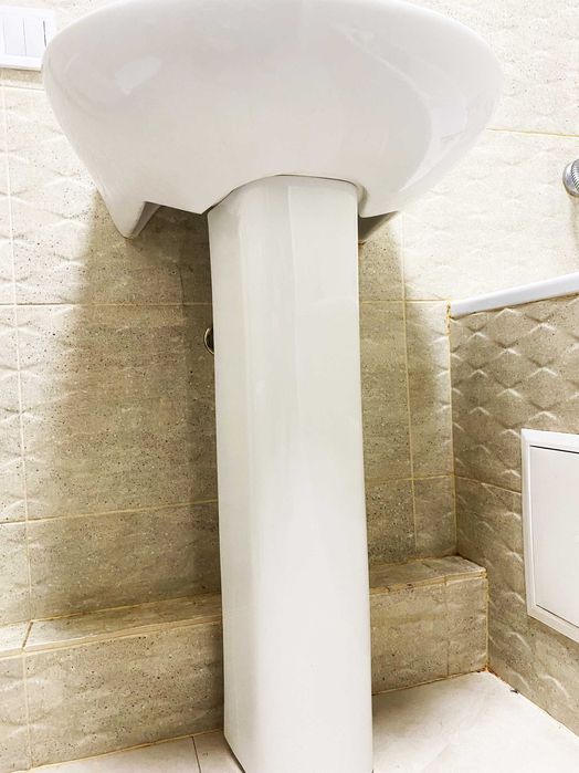 Раковина і Дзеркало. Стан ідеальний. У Ванну кімнату Набор