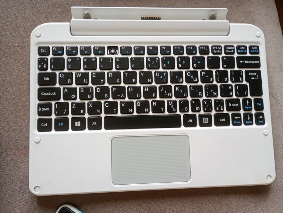 Laptop-tablet Mytab