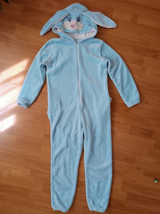 Кігурум зайчик і на дівчинку