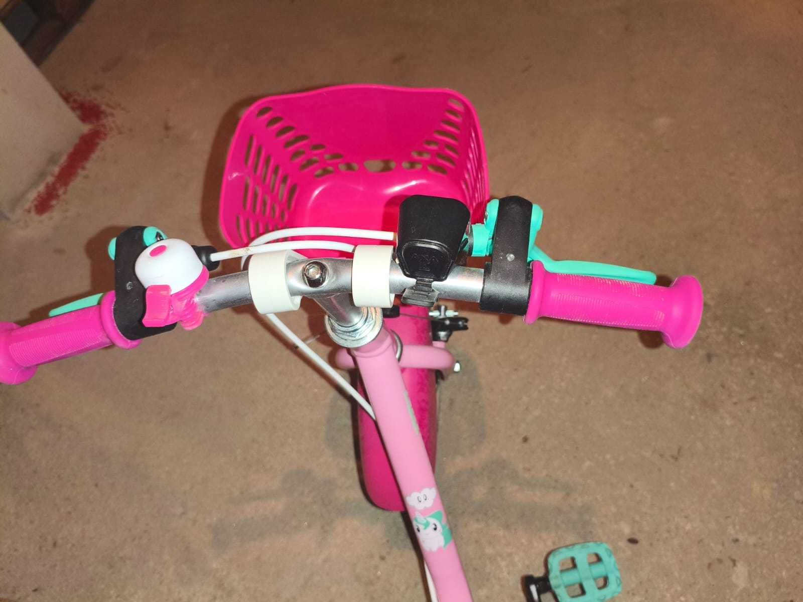 Bicicleta de menina