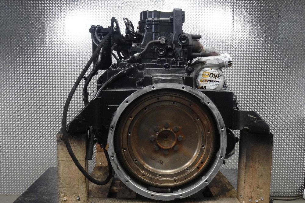 Silnik spalinowy - Cummins QSB6.7