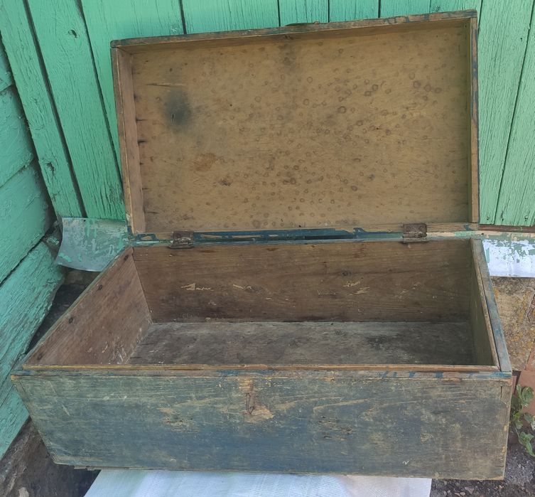 Чемодан ретро, ящик, скриня