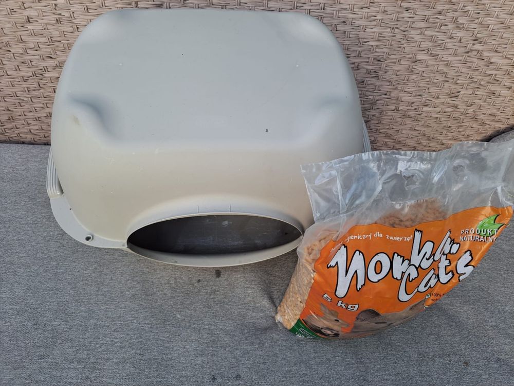 Fajna kuweta Mypet wraz z 5 kg zwirku
