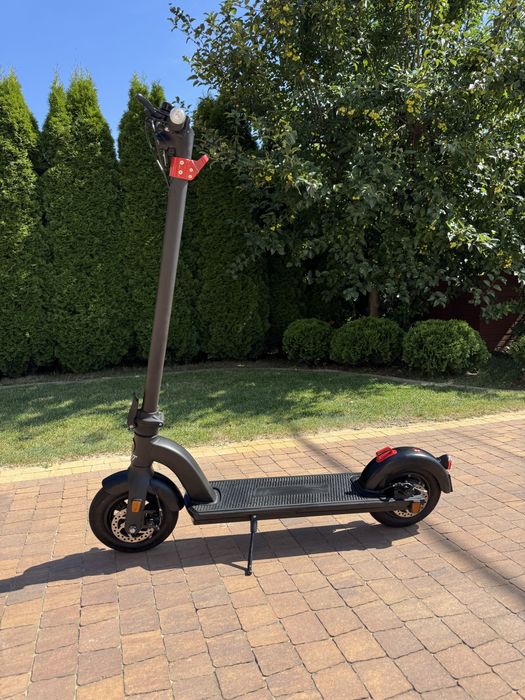 Hulajnoga elektryczna frugal Cyber