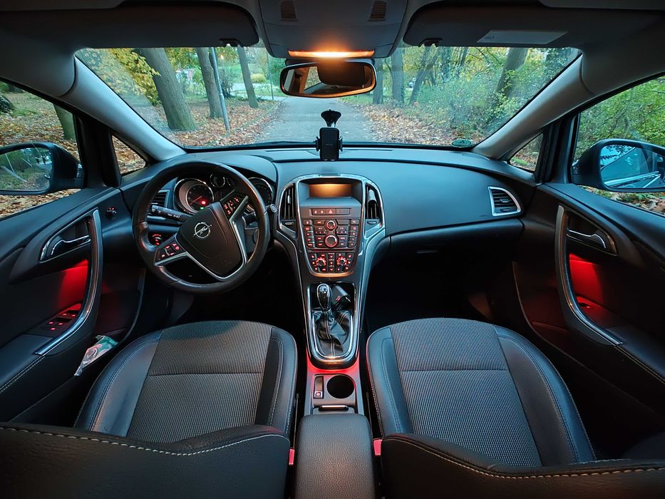 Opel Astra J Turbo Cosmo