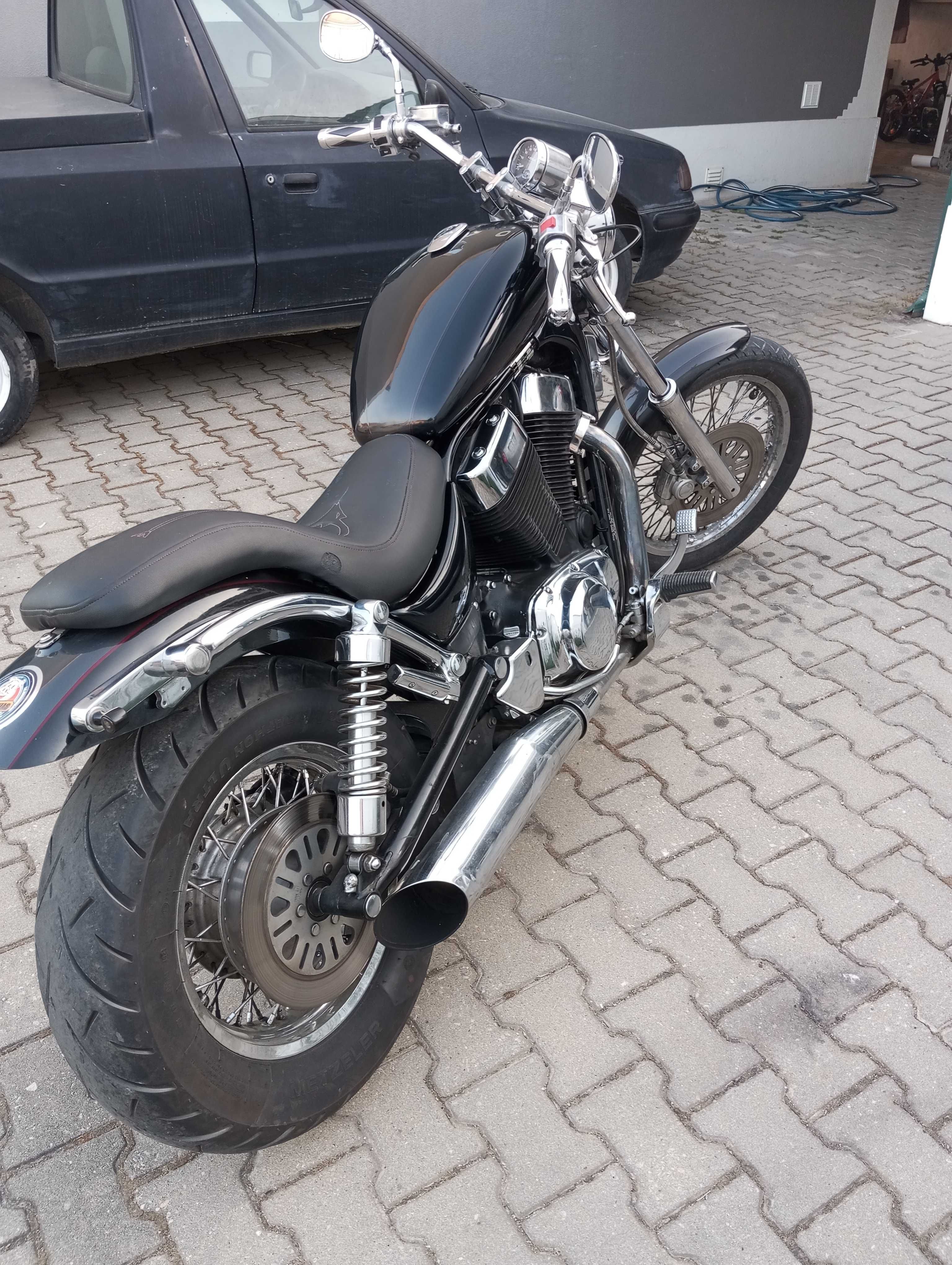 Suzuki Intruder 1400