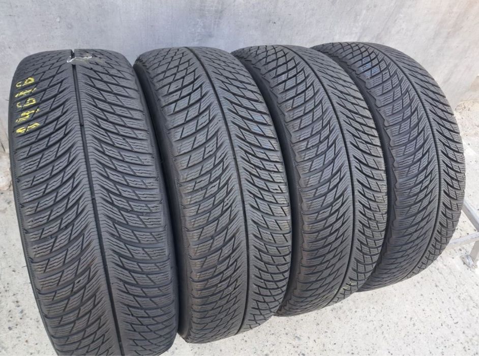 Зимні шини. R17 235/65 Michelin Pilot Alpin 5 suv