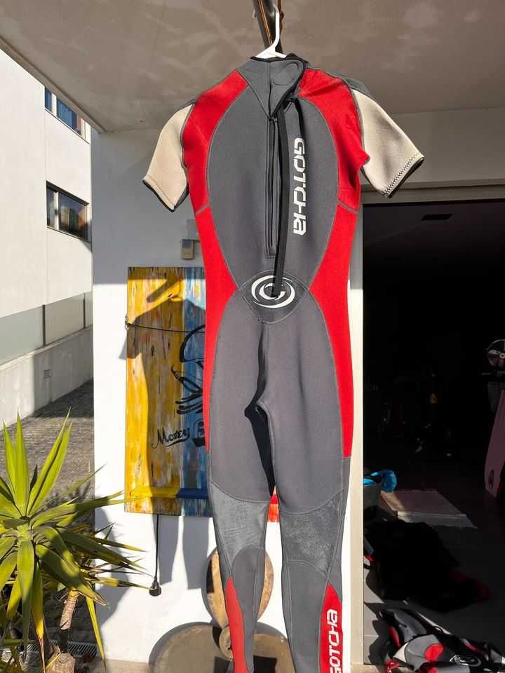 Gotcha short sleeve wetsuit 2mm backzip XS
