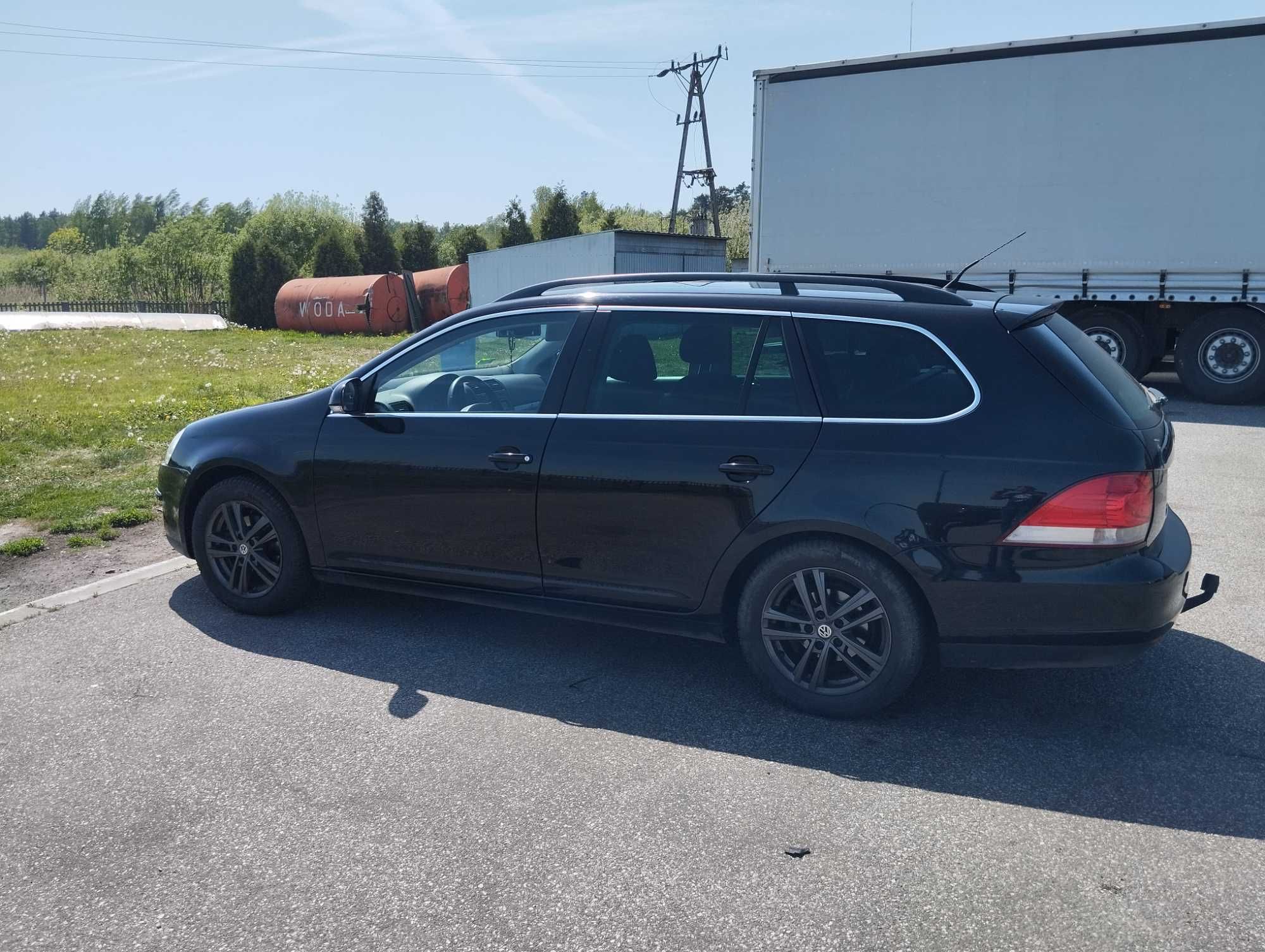 VW Golf V Kombi 2009 1.6 MPI 102KM