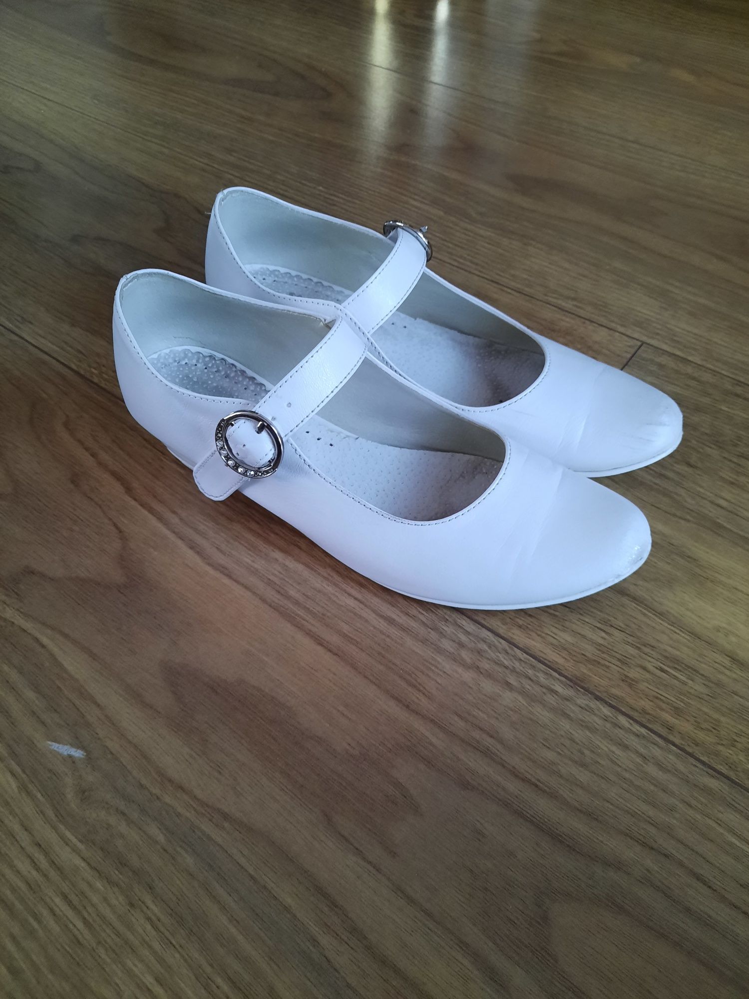 Buty komunijne rozm. 35
