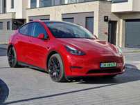 Tesla Y