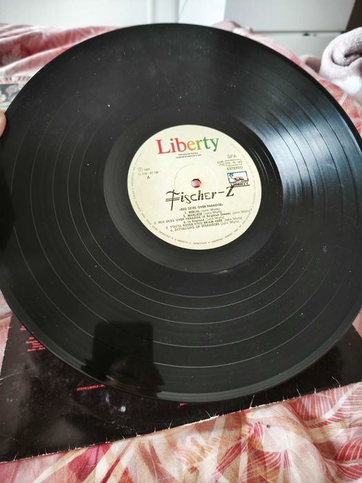 Fischer-Z – Red Skies Over Paradise LP vinil