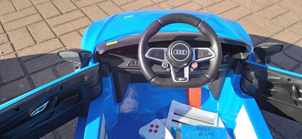 Auto na Akumulator Samochód  Audi PREZENT na ROCZEK -  MOTOSALON TOYS