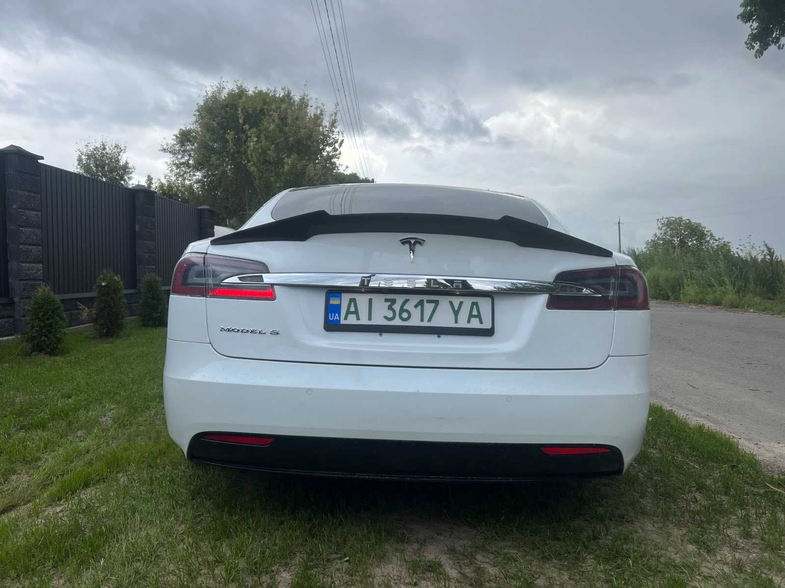 Tesla Model S 2017 75кВт