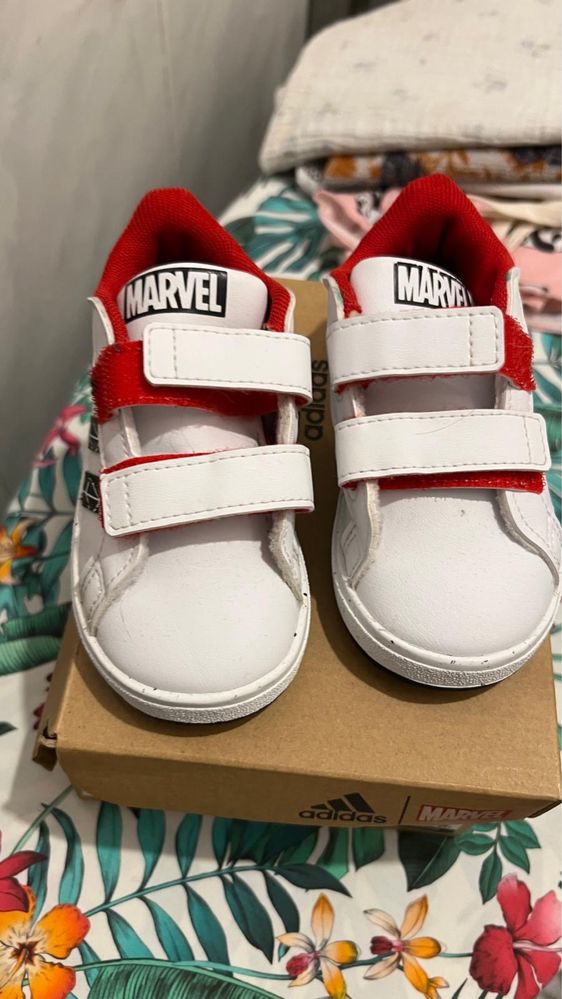 Adidas Spider Man n 22 E 23